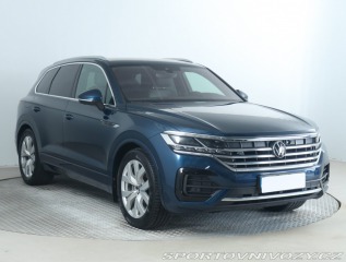Volkswagen  Touareg R-Line 3.0 TDI
