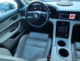 Porsche Taycan 84 kWh Plus 2022