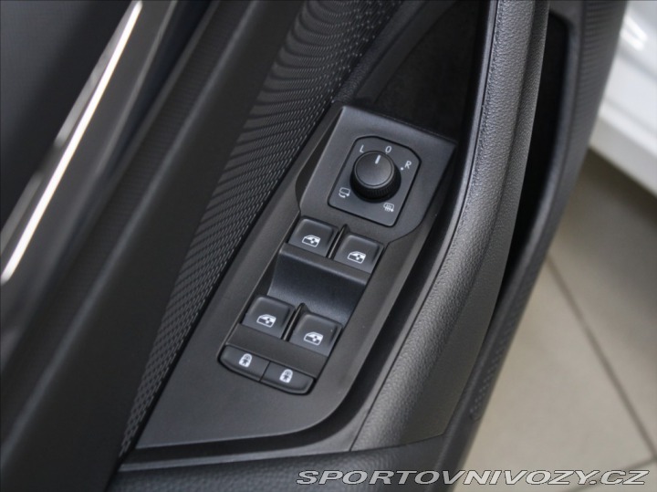 Škoda Octavia RS 2,0 TSi 195kW RS HeadUP D 2025