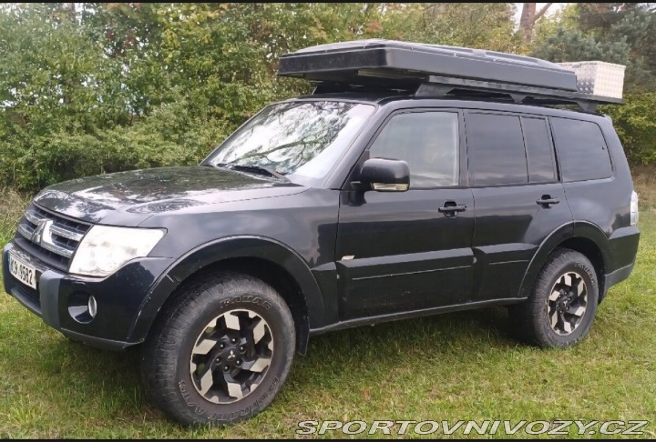 Mitsubishi Ostatní modely Pajero 3,2   IV. gen 1800