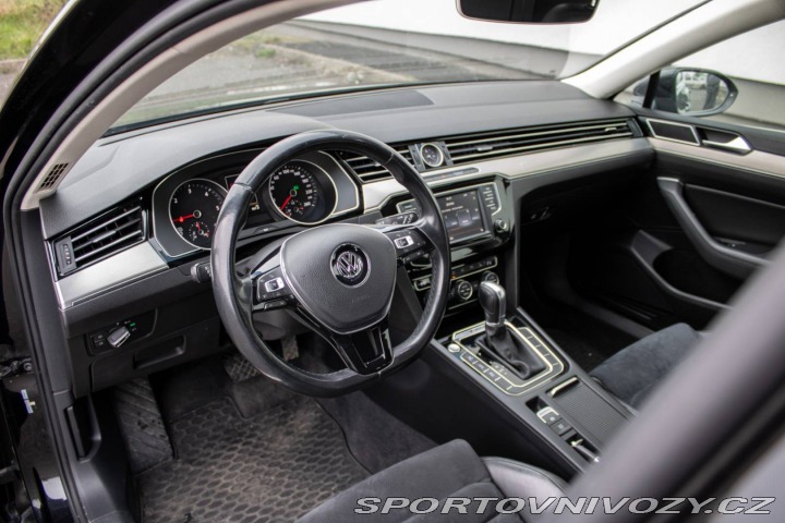 Volkswagen Ostatní modely Passat Variant Variant  2.0 Highline 4Mo 2015