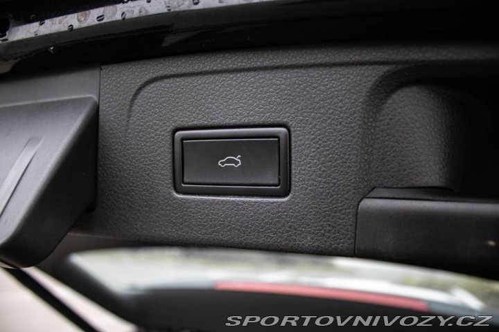 Volkswagen Ostatní modely Passat Variant Variant  2.0 Highline 4Mo 2015