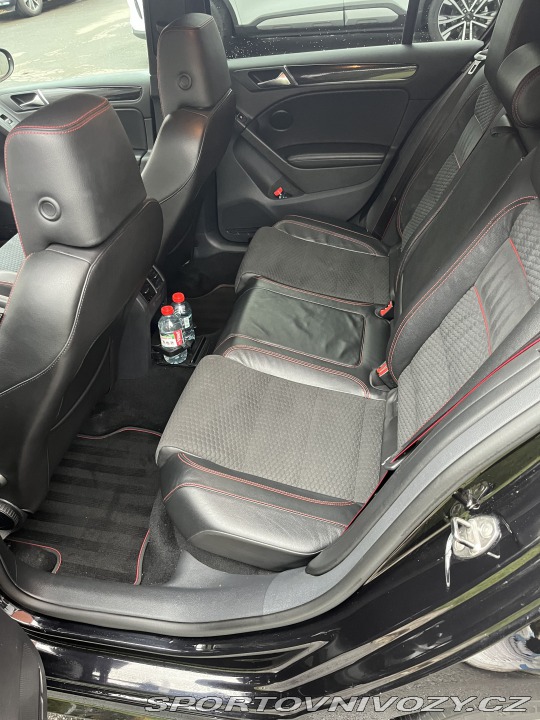 Volkswagen Golf Gti edice 35 2012