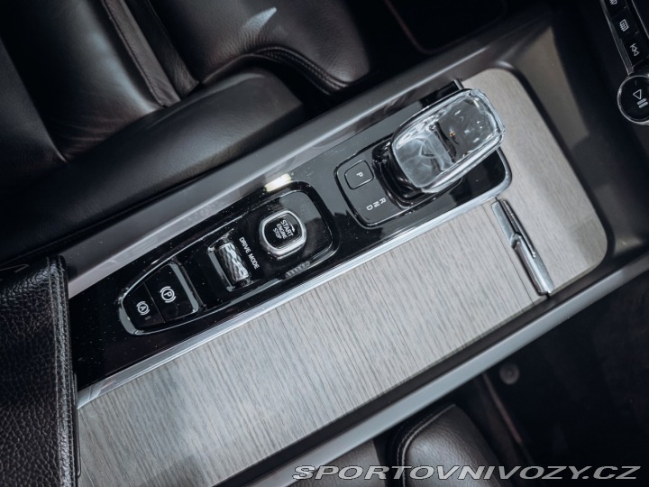 Volvo Ostatní modely XC60 T8 AWD Inscription 2020