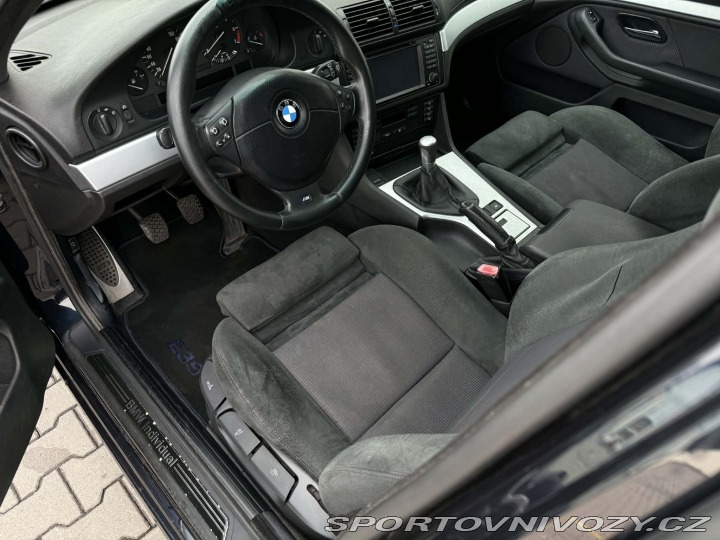 BMW 5 BMW E39 525i 6 válec 2001