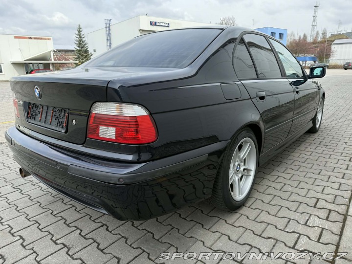 BMW 5 BMW E39 525i 6 válec 2001