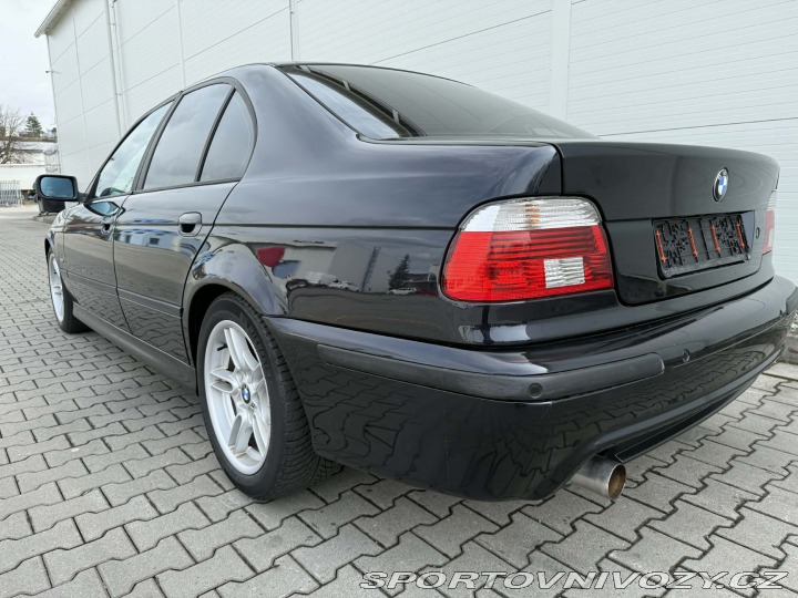 BMW 5 BMW E39 525i 6 válec 2001