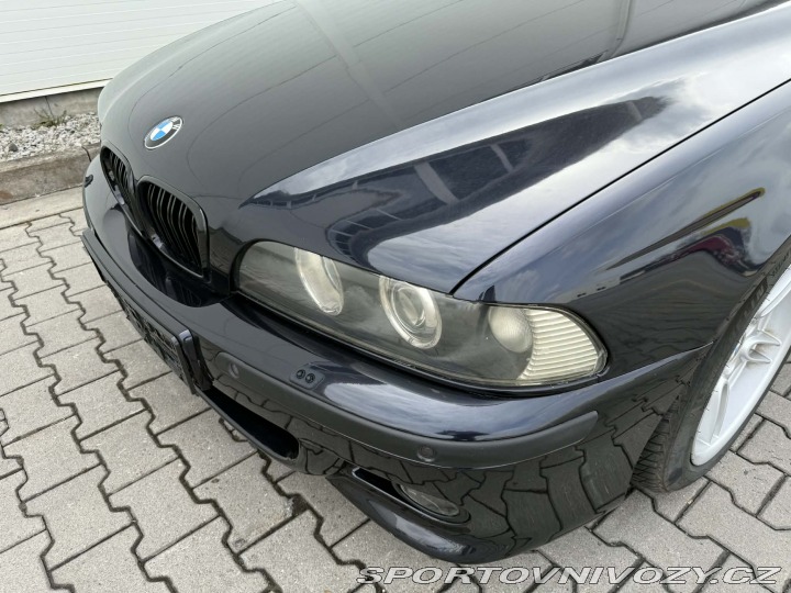 BMW 5 BMW E39 525i 6 válec 2001