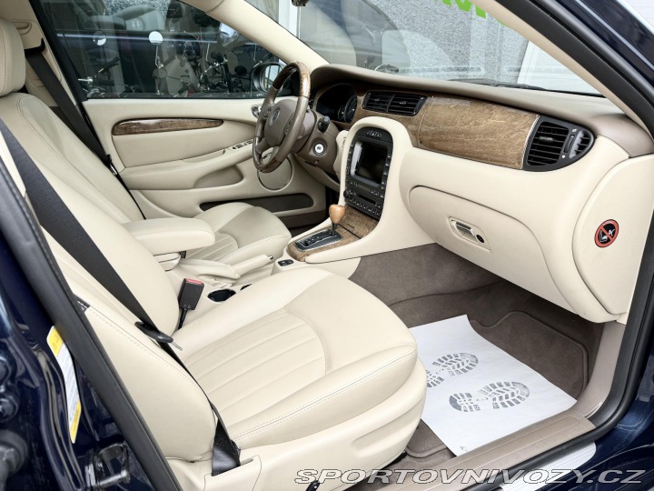 Jaguar X-Type 3,0 V6 Kombi AWD REZERVAC 2005