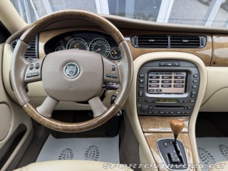 Jaguar X-Type 3,0 V6 Kombi AWD REZERVAC 2005