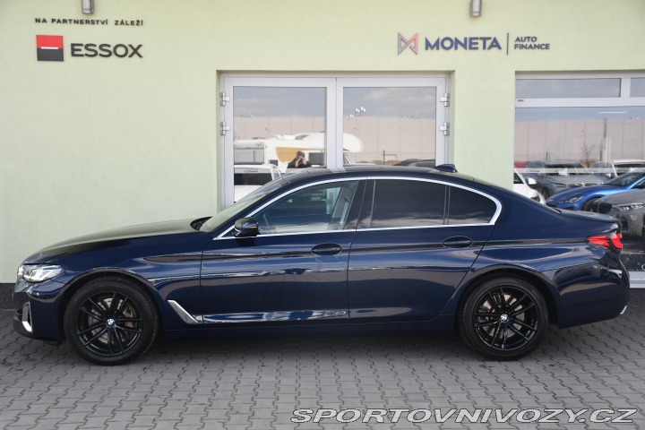 BMW 5 540i xD LUXURY HUD REZERV 2022