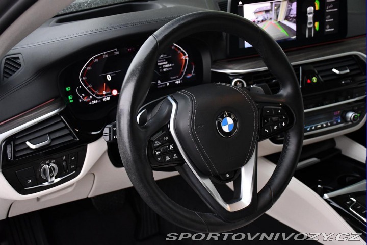 BMW 5 540i xD LUXURY HUD REZERV 2022