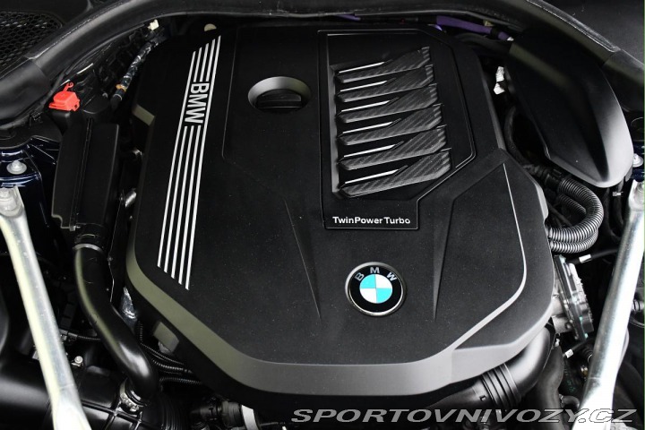 BMW 5 540i xD LUXURY HUD REZERV 2022