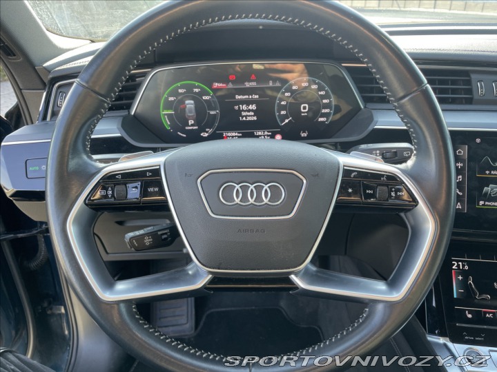 Audi Ostatní modely e-tron 0,0 55 Quattro 300kw Pano 2020