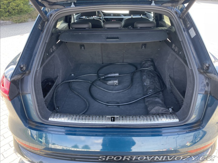 Audi Ostatní modely e-tron 0,0 55 Quattro 300kw Pano 2020