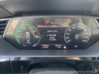 Audi Ostatní modely e-tron 0,0 55 Quattro 300kw Pano 2020