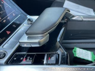 Audi Ostatní modely e-tron 0,0 55 Quattro 300kw Pano 2020