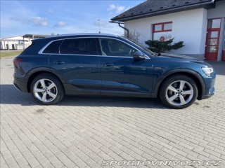 Audi Ostatní modely e-tron 0,0 55 Quattro 300kw Pano 2020