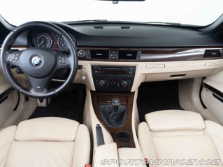 BMW 3 335i - manuál + zadokolka 2011