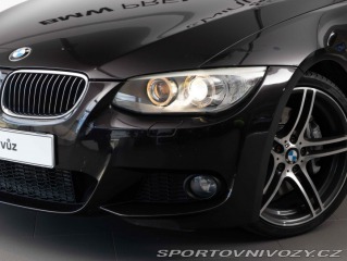 BMW 3 335i - manuál + zadokolka 2011
