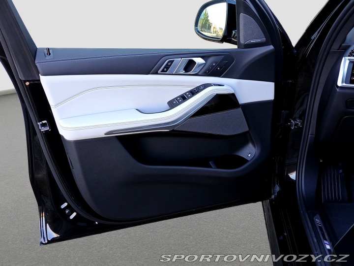 BMW X5 xDrive50e 2025