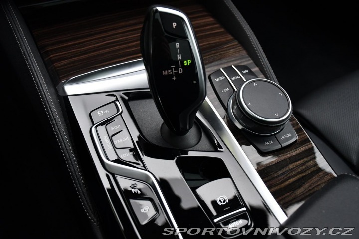 BMW 5 530d xD MSPORT REZERVACE 2021