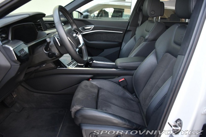 Audi Ostatní modely e-tron 50 S-LINE K360 REZERVACE 2020