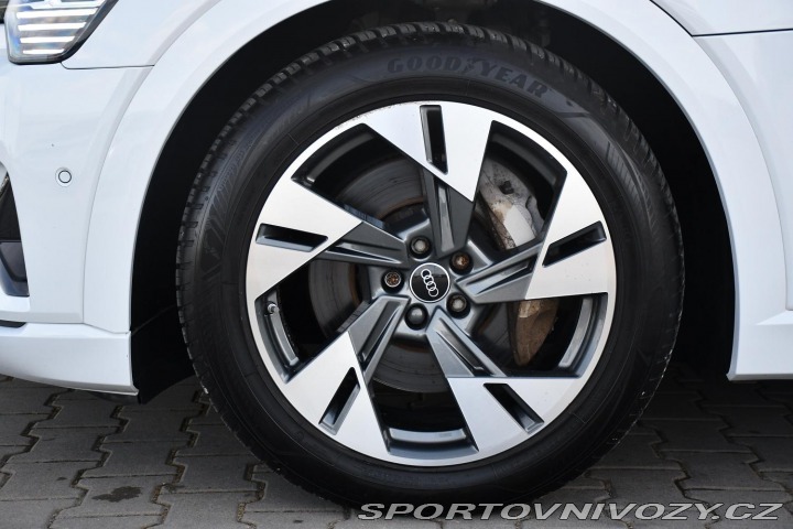 Audi Ostatní modely e-tron 50 S-LINE K360 REZERVACE 2020