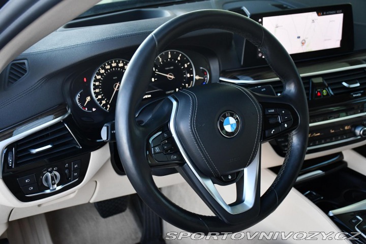 BMW 5 540i xD LUXURY LINE HUD 2017