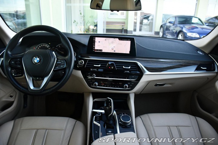 BMW 5 540i xD LUXURY LINE HUD 2017