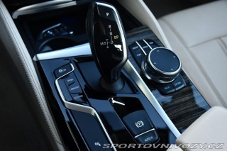 BMW 5 540i xD LUXURY LINE HUD 2017