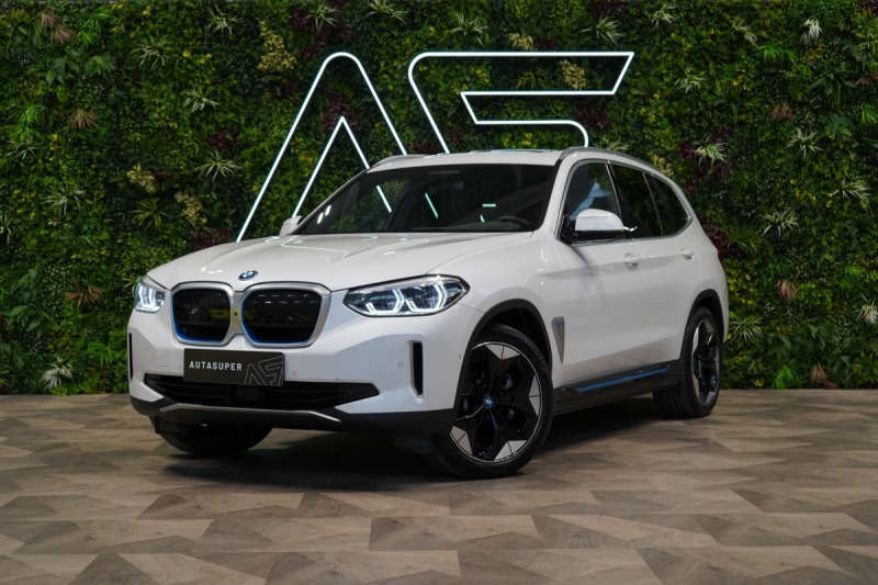 BMW iX3 RWD*HUD*TAŽNÉ*H/K*ACC*PAN