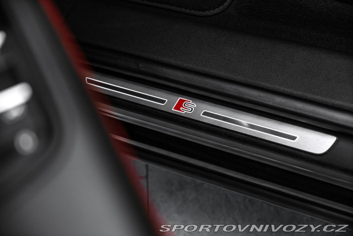 Audi SQ8 competition+, karbon, pan 2023