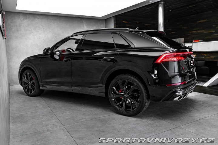 Audi SQ8 competition+, karbon, pan 2023