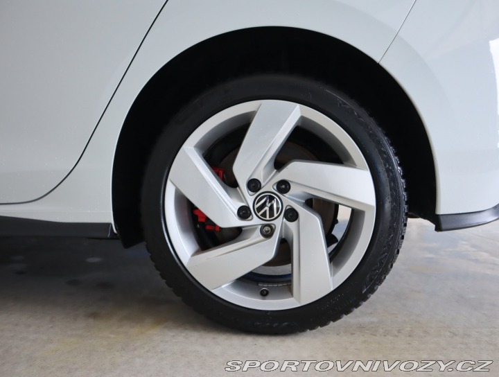 Volkswagen Golf GTE 2020