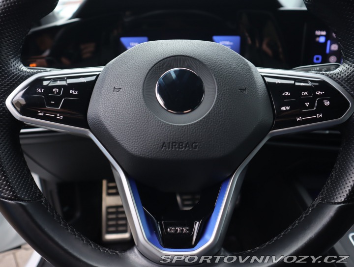 Volkswagen Golf GTE 2020