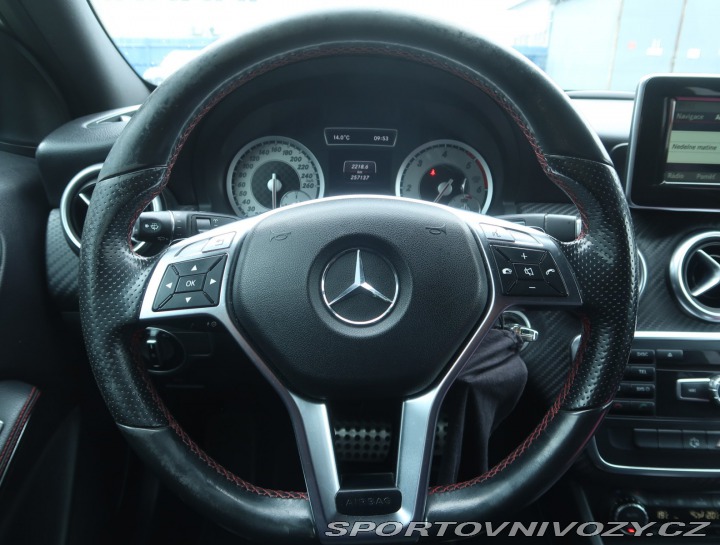 Mercedes-Benz A AMG line A 200 d 4MATIC 2015