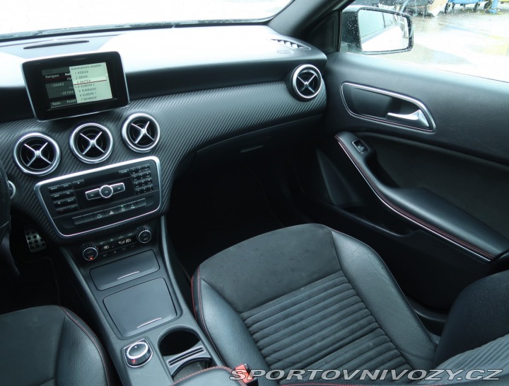 Mercedes-Benz A AMG line A 200 d 4MATIC 2015