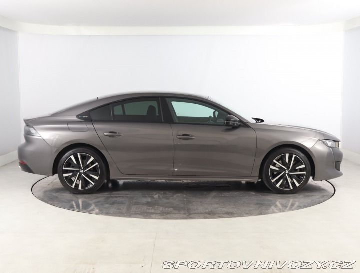 Peugeot 508 GT Hybrid 225 2021