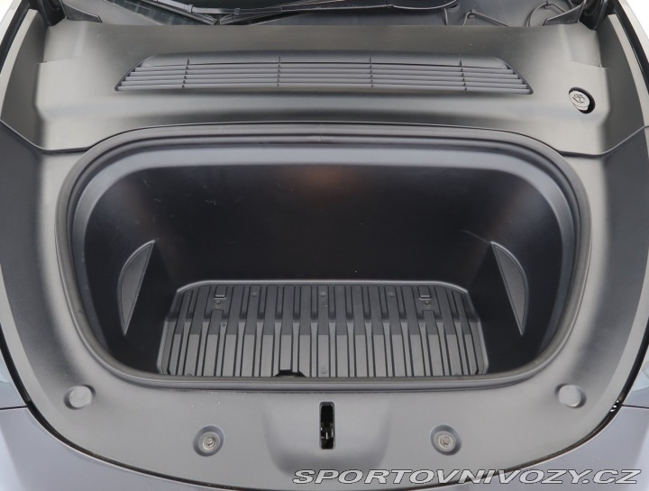 Tesla Model Y Long Range AWD 75kWh 2023