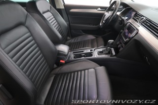 Volkswagen Ostatní modely Passat Highline 2.0 BiTDI 2014