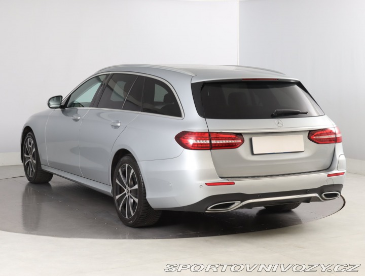 Mercedes-Benz E E 300 de 4MATIC 2021