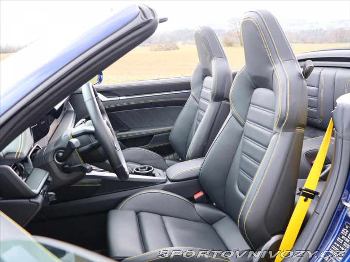 Porsche 911 3,0 V6 331kW 7MAN DPH Car 2021