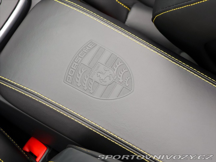 Porsche 911 3,0 V6 331kW 7MAN DPH Car 2021