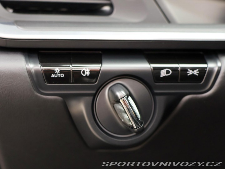 Porsche 911 3,0 V6 331kW 7MAN DPH Car 2021