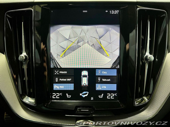 Volvo Ostatní modely XC60 T8 AWD R-DESIGN, WEBASTO, 2020