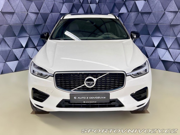 Volvo Ostatní modely XC60 T8 AWD R-DESIGN, WEBASTO, 2020