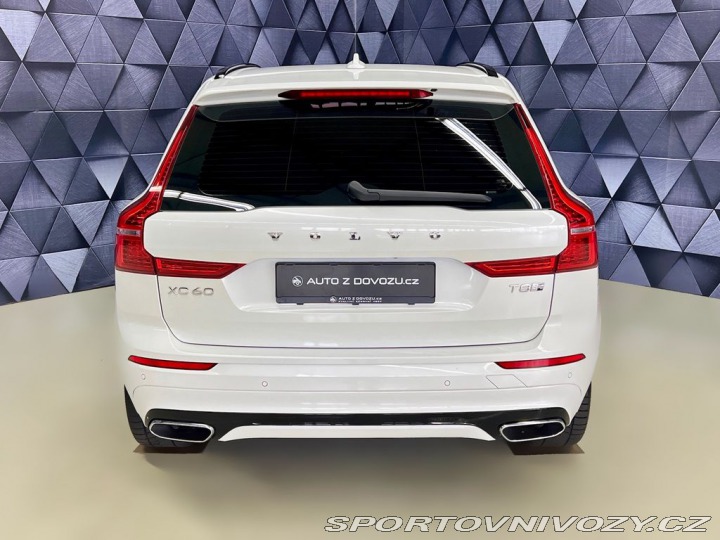 Volvo Ostatní modely XC60 T8 AWD R-DESIGN, WEBASTO, 2020
