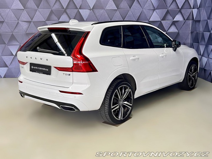 Volvo Ostatní modely XC60 T8 AWD R-DESIGN, WEBASTO, 2020