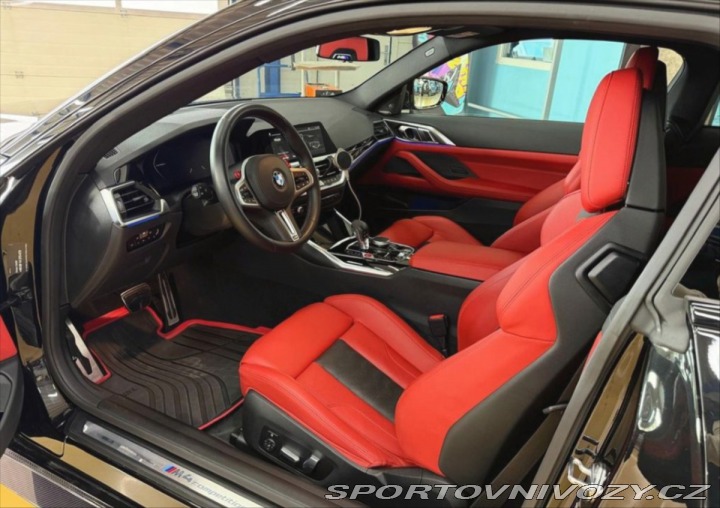 BMW M4 3,0   COMPETITION X DRIVE 2021